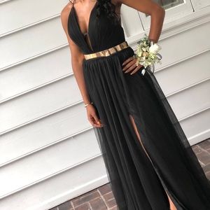 Black V Neck Spaghetti Strapped Prom Dress
